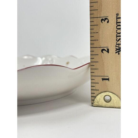 Villeroy & Boch Santa Sculpted Round SERVING BOWL 9 3/4” TOY’S FANTASY Christmas - Picture 3 of 5